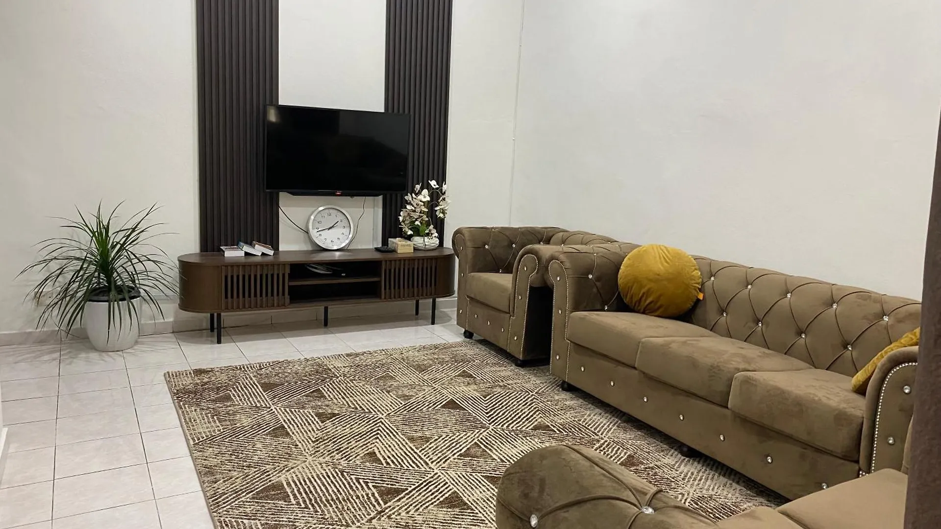 Apartment Homestay Bronizam 2 Nilai